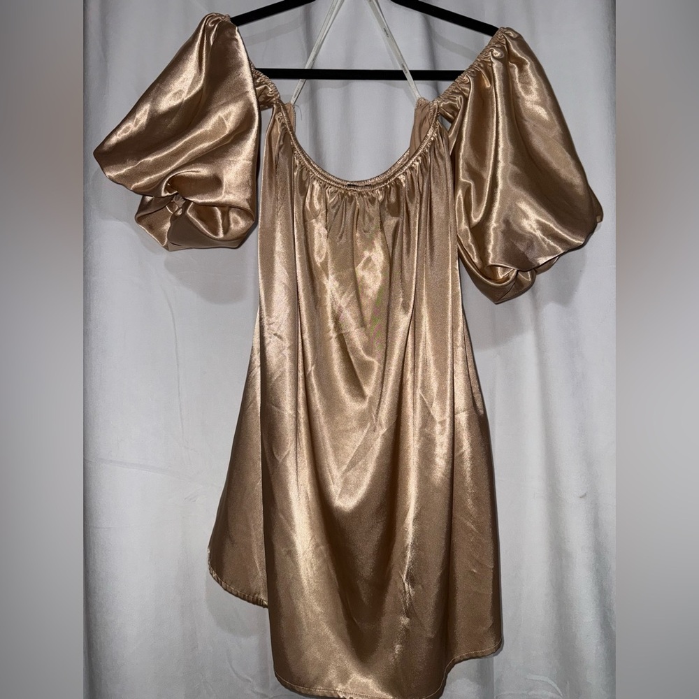 Elegant Gold Off-Shoulder Puff Sleeve Dress